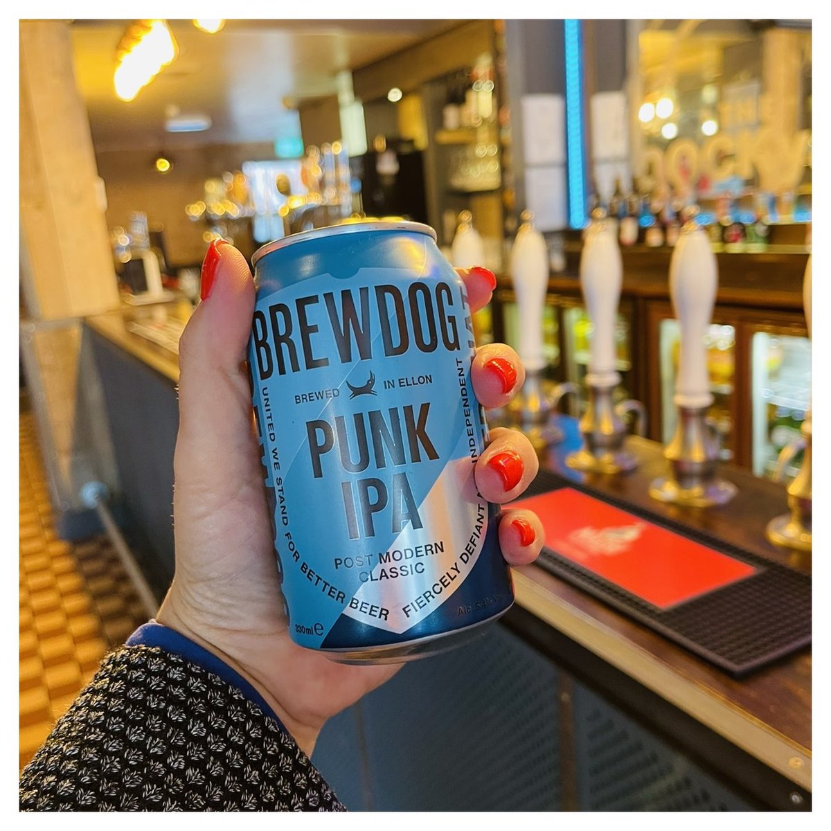 Quizzing essentials 🍺🧐

#dockyarddidsbury #dockyardpub #didsbury #didsburylife #didsburyvillage #didsburyliving #didsburydrinks #didsburypubs