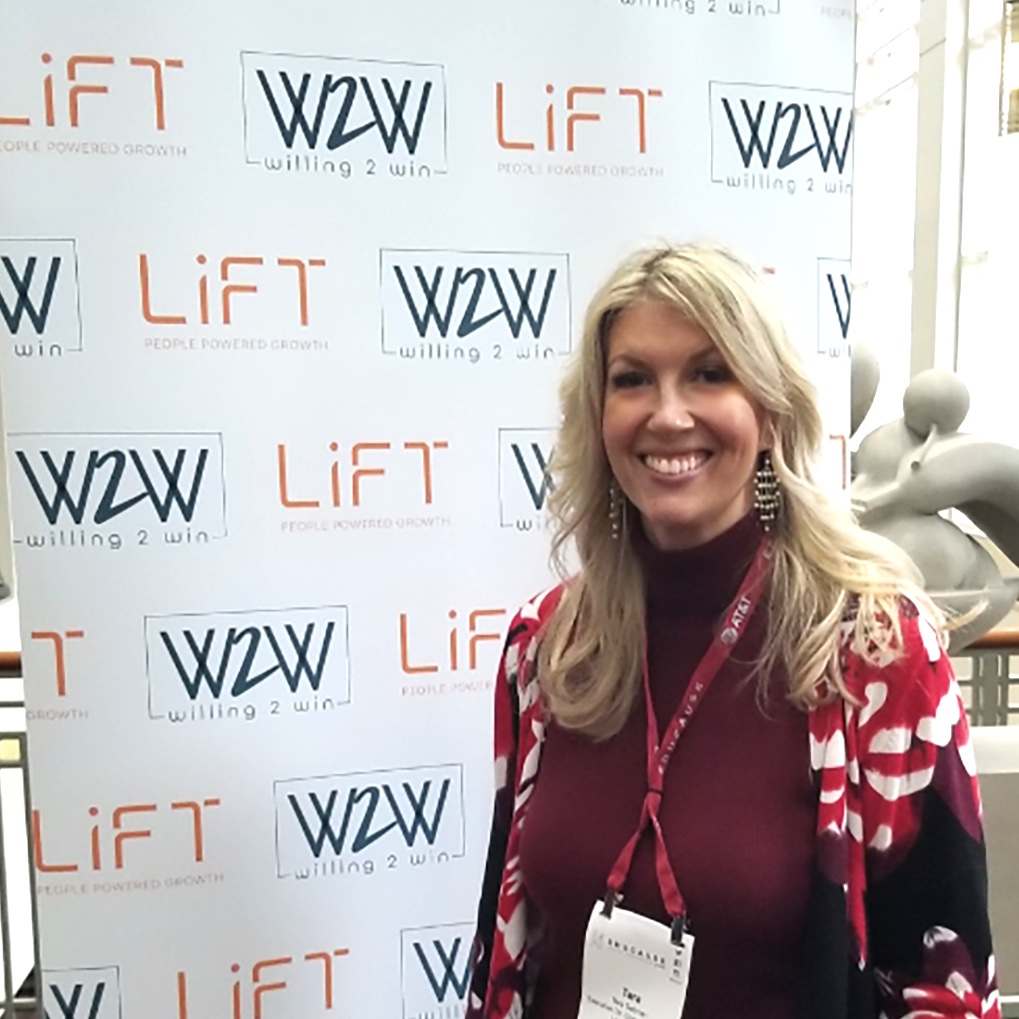 LiftGrowth's tweet photo. @LIFTgrowth is at #EDUCAUSE21 this week, interviewing Thought Leaders for our Willing 2 Win podcast/TV show. Stop by and talk to our Co-host @tarathomasPR!
#willing2win #thoughtleadership #highereducation https://t.co/gyHInPT3Sb