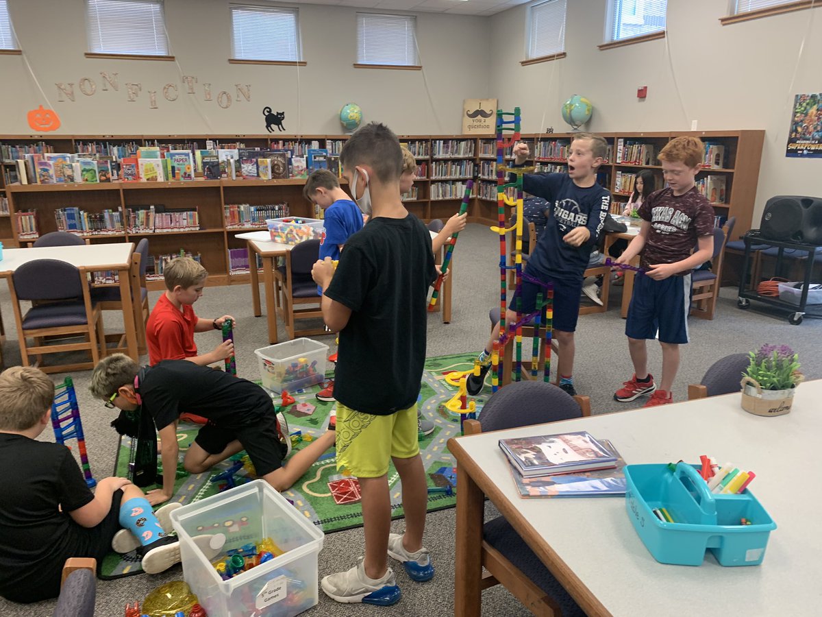 WinkleyLibrary's tweet image. Fun fall centers… 🎃 rescue, 🍁 tissue art, and 🍬 dispenser are just a few. #winkleyempowers