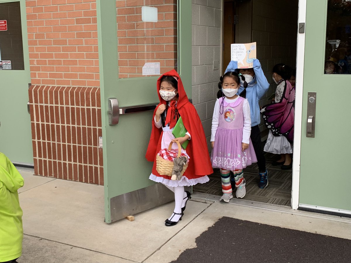colinpowelles's tweet photo. One of our favorite events of the school year, Character Parade. So glad our 1st graders had this experience this year https://t.co/d6lhMlOCy6