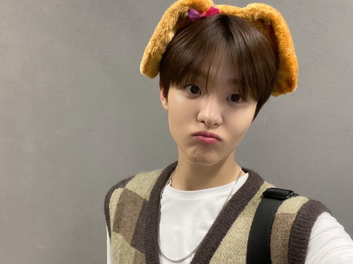 teuverse_id's tweet photo. [🐼's post • 281021] 🌏

puppy https://t.co/DcknYD4M8H