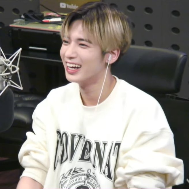 #태현 #TAEHYUN #TXT 
<a href="/TXT_members/">TOMORROW X TOGETHER</a>