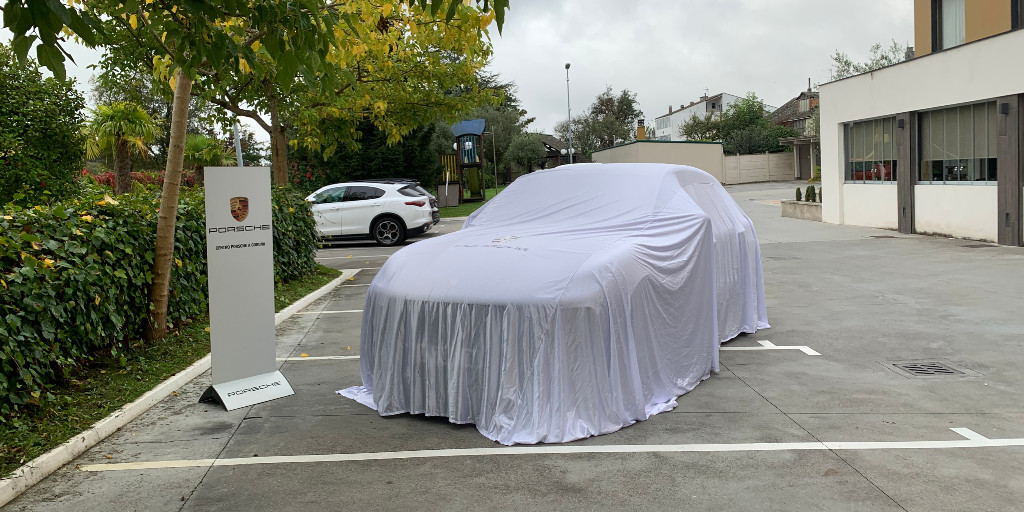 PorscheACoruna's tweet photo. ➡️Así ha sido el #PowerTour2021 ⚡.

En esta actividad nuestros clientes han podido probar en una prueba dinámica los modelos enchufables de la gama: #Panamera #Cayenne y #Taycan

#Porsche #PorscheACoruña #Porschistas #PorscheLovers   #MovilidadSostenible #GrupoBreogan https://t.co/1tNhCHDsUQ