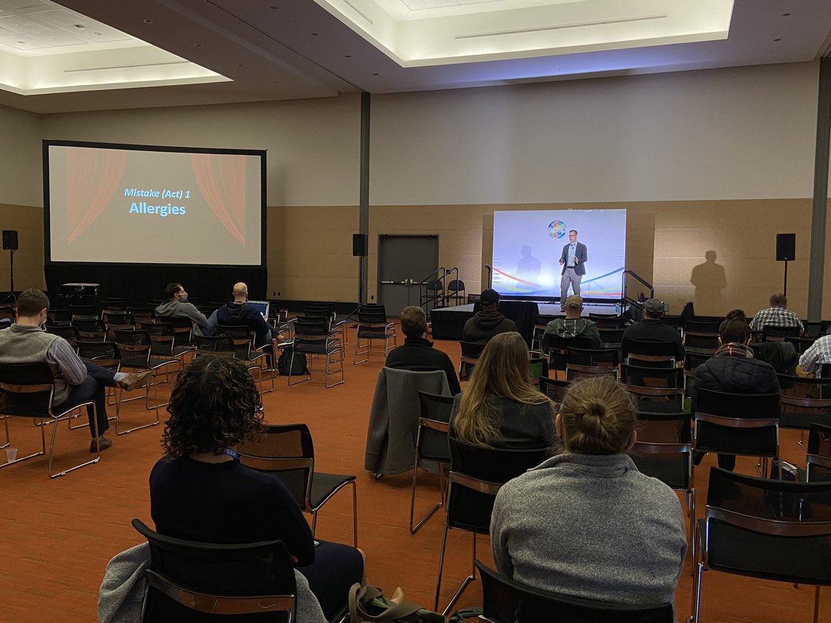 farah_mechref's tweet photo. Dr. Bryan Hayes, @PharmERToxGuy, discusses how to recognize potential pitfalls when prescribing antibiotics NOW in Room 205ABC at #ACEP21 #ACEP2021 @ACEP_IEM @MassGeneralEM @HarvardMed https://t.co/h9h320BeO3