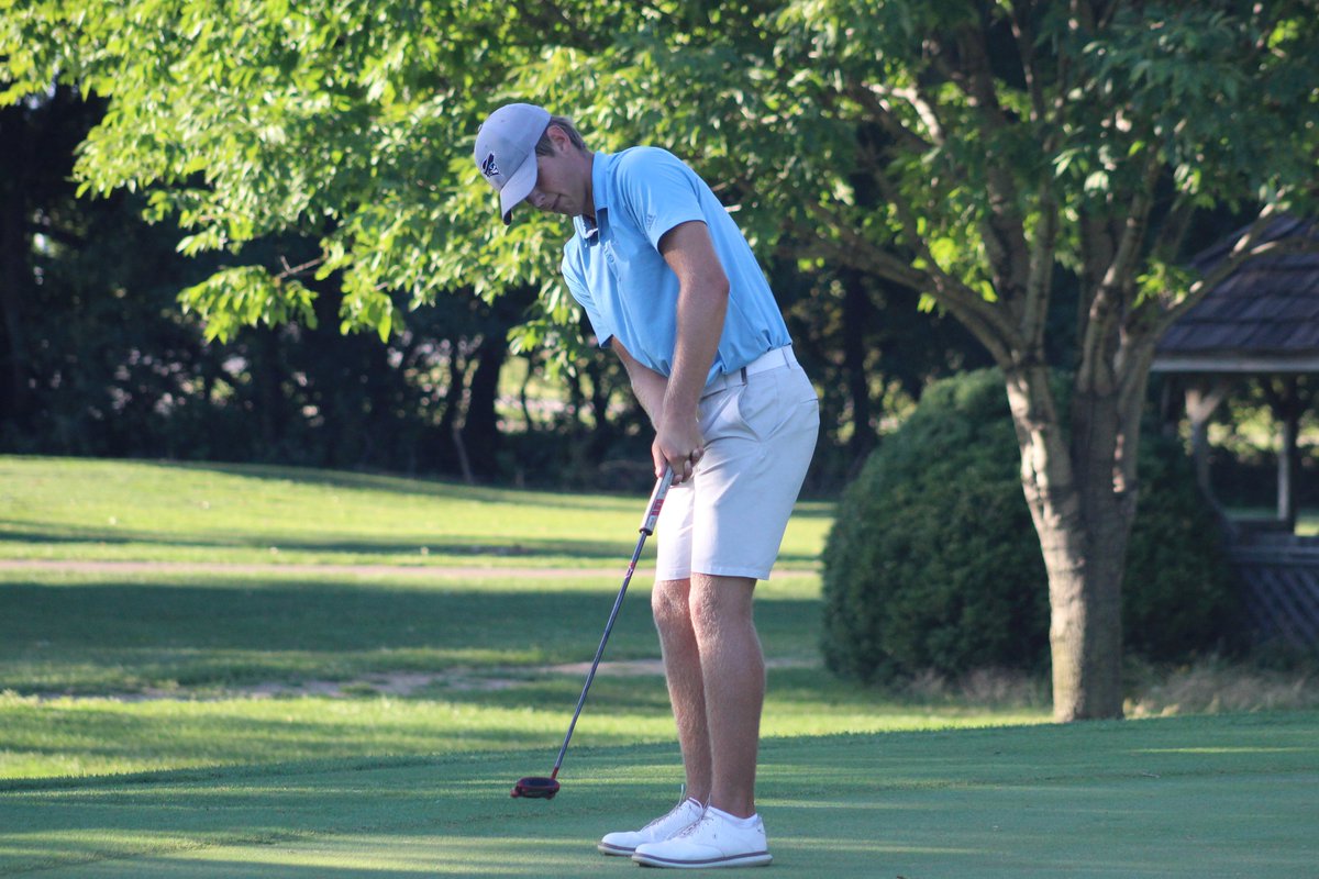 Marcus Eriksen
#uncommitted 

GPA: 3.6
Country: USA
Fall Scoring Avg.: 72.55
Low Round: 70 (x3)

Contact: mrobinson@iwcc.edu