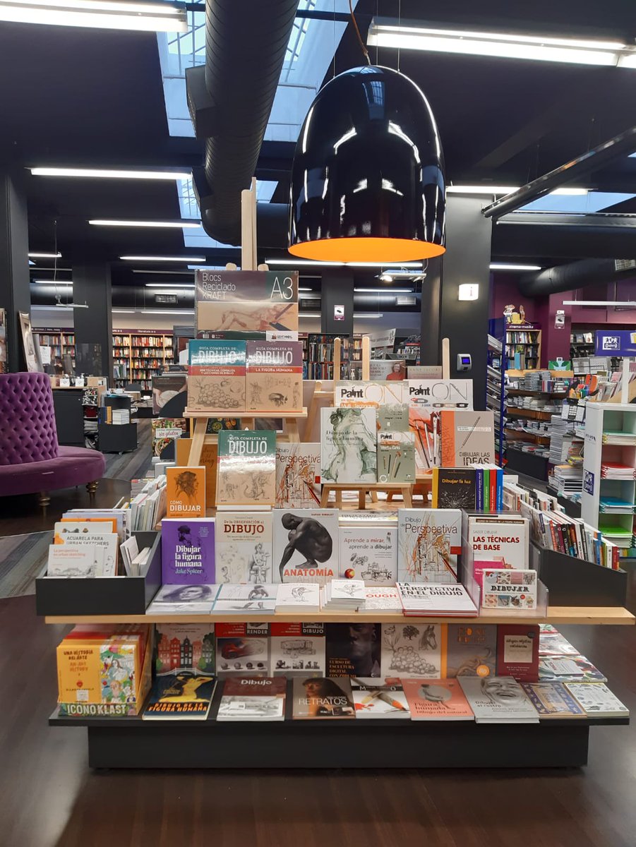 elkar's tweet photo. #elkarDendak | Zuen marrazketarekiko zaletasunak horrelako mahai bat behintzat, merezi duelako!
#elkarGasteiz #marrazketa #marrazketamahaia #zaletasuna https://t.co/IHQa4Zeqav