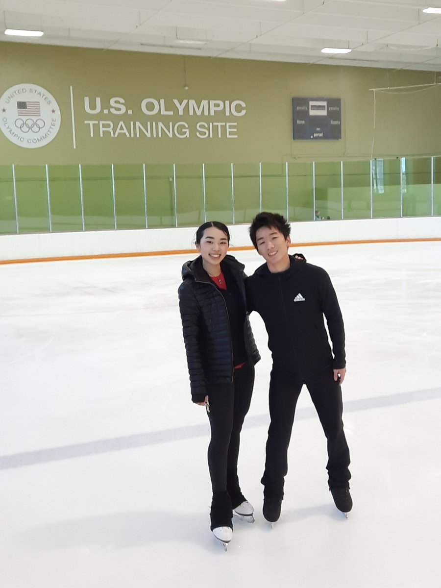 W.A.I.H. Skating (@waihskating) on Twitter photo Headed north of the border to beautiful Vancouver, BC 🇨🇦 for #GPFigure this week….
Good luck <a href="/Karebearsk8/">Karen Chen</a>, <a href="/Tomostar0120/">Tomoki Hiwatashi樋渡知樹</a> and the rest of #TeamUSA at #SkateCanada2021.⛸️🇺🇸 Headed north of the border to beautiful Vancouver, BC 🇨🇦 for #GPFigure this week….
Good luck <a href="/Karebearsk8/">Karen Chen</a>, <a href="/Tomostar0120/">Tomoki Hiwatashi樋渡知樹</a> and the rest of #TeamUSA at #SkateCanada2021.⛸️🇺🇸