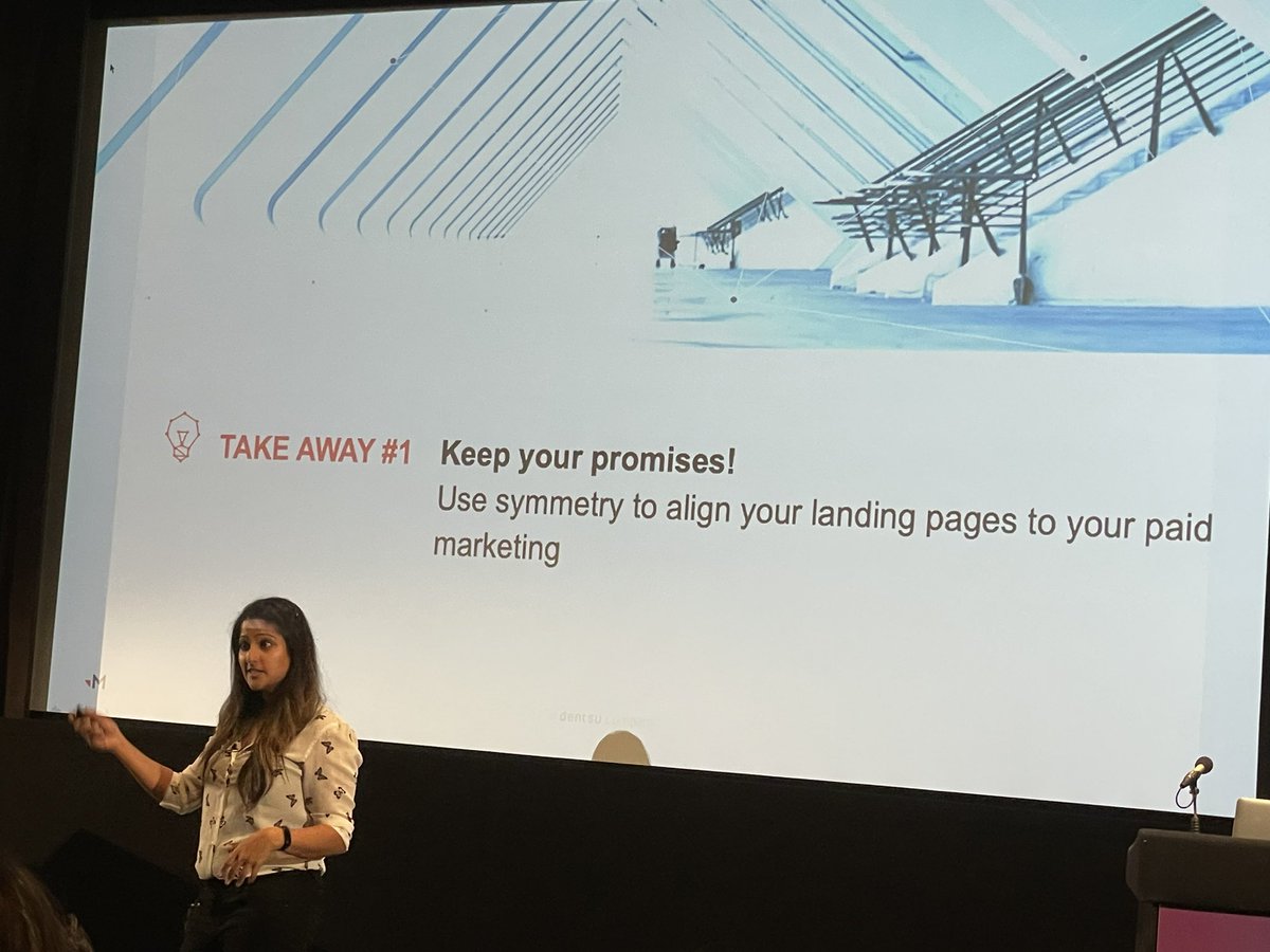 weareTandS's tweet photo. Some super simple takeaways from @ShahinaMeru on how to convert your hard earned traffic. #digitalgaggle https://t.co/msYlIapgmg