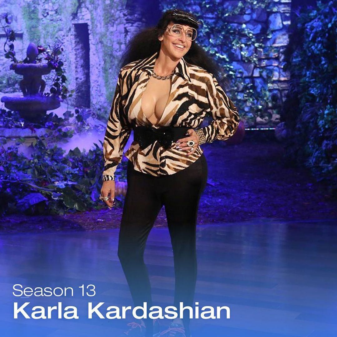 AwesomeTopmodel's tweet photo. @TheEllenShow looking back on some of the past Halloween costumes 

Visit: https://t.co/kmQWH4CWz6

#awesometv #realawesometv #simplyawesome #inspire #inform #entertain #mumbai #newyork #ellenshow #ellendegeneres https://t.co/PJIKY43b1q