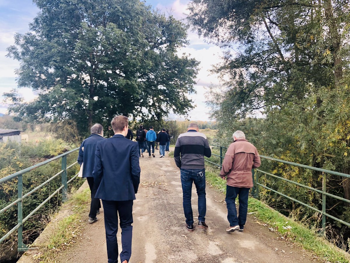 ccplainelimagne's tweet photo. [Voie Verte]

Premières concertations sur les futurs tracés de la ViaAllier en présence des agriculteurs, @Chambreagri03, @Departement63 et @auvergnerhalpes 
D’autres réunions sont à venir sur le territoire.

#CCPL63 #comcomplainelimagne #CCplainelimagne #PlaineLimagne https://t.co/iDhJajprPn
