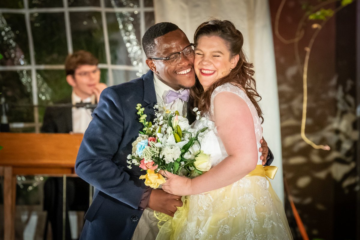 Work with us! We are recruiting for an Arts Admin Assistant to join our team, part time, for a 1 year contract. Find out more - waterperryoperafestival.co.uk/opportunities.… (Deadline is 5pm, 19th November 2021. Interviews to take place in the week of 22nd November 2021.)