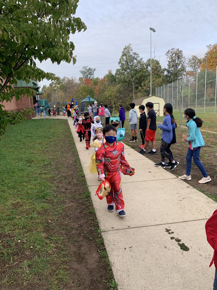 Lots of smiles around the school today! Our Annual Character Day Parade is back! 📖 <a href="/cpesreads/">CPES Library</a> 📕<a href="/fcpsnews/">Fairfax Schools 🌟</a> <a href="/Region4FCPS/">Region 4</a> 📚