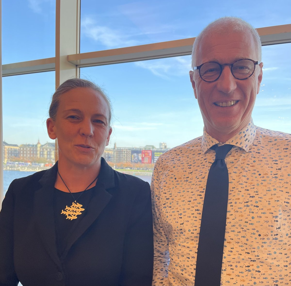susan_steele_'s tweet image. an you spot the fish? I am discovering lots of synergies today in Copenhagen with Hans Bruyninckx, executive director of the European Environment Agency. #europeanenvironmentagency #europeanfisheriescontrolagency #sustainabledevelopmentgoals