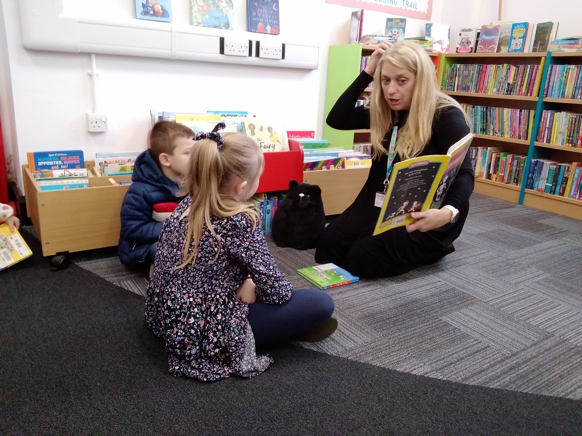 LancsLibraries's tweet photo. Jack and Grace visited #ChatburnLibrary to listen to spooky stories today and created some 'handy' decorations to put up in their home. 
See if you can spot the witch and pumpkin that they made on the Halloween Scarecrow Trail throughout Chatburn https://t.co/L2OdXdfY0F