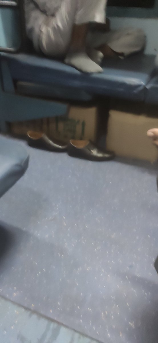 npatel200's tweet photo. @IRCTCofficial , hello sir, Surya nagari express 2480  train no.aaj 28oct. Ko mai train mai traveling kar raha hu,to dekh rha hu, train mai,rail neer water bottle nahi sell kar rahe hai,jo 15rupees ka hota hai,ye others brands hi sell karte hain,uska 20  rupees lete hai,why? https://t.co/YRoLy57B54