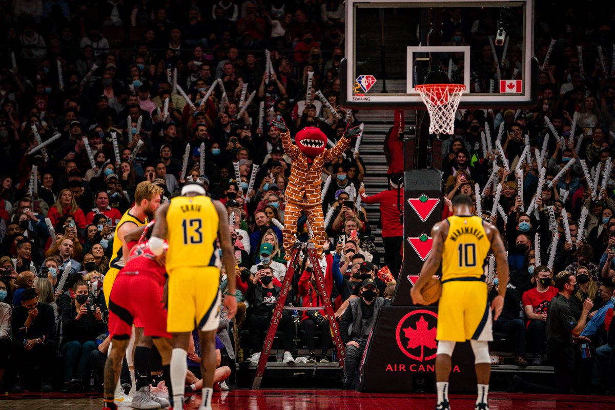 Raptors's tweet photo. Some art from last night 🖼️ https://t.co/zqpJEwSArj