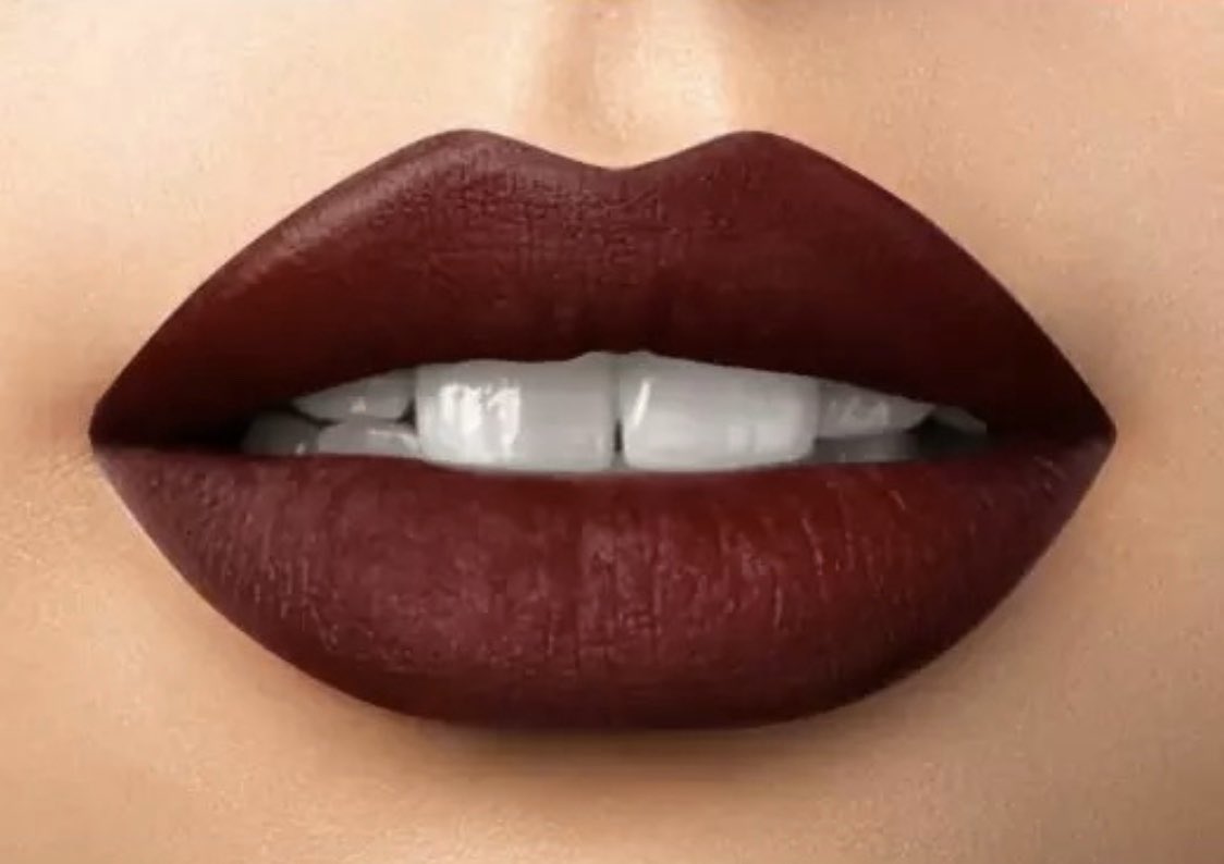 TASHCosmetics's tweet photo. On a bad day ... there’s always lipstick 💄 https://t.co/FjbRK14zWk