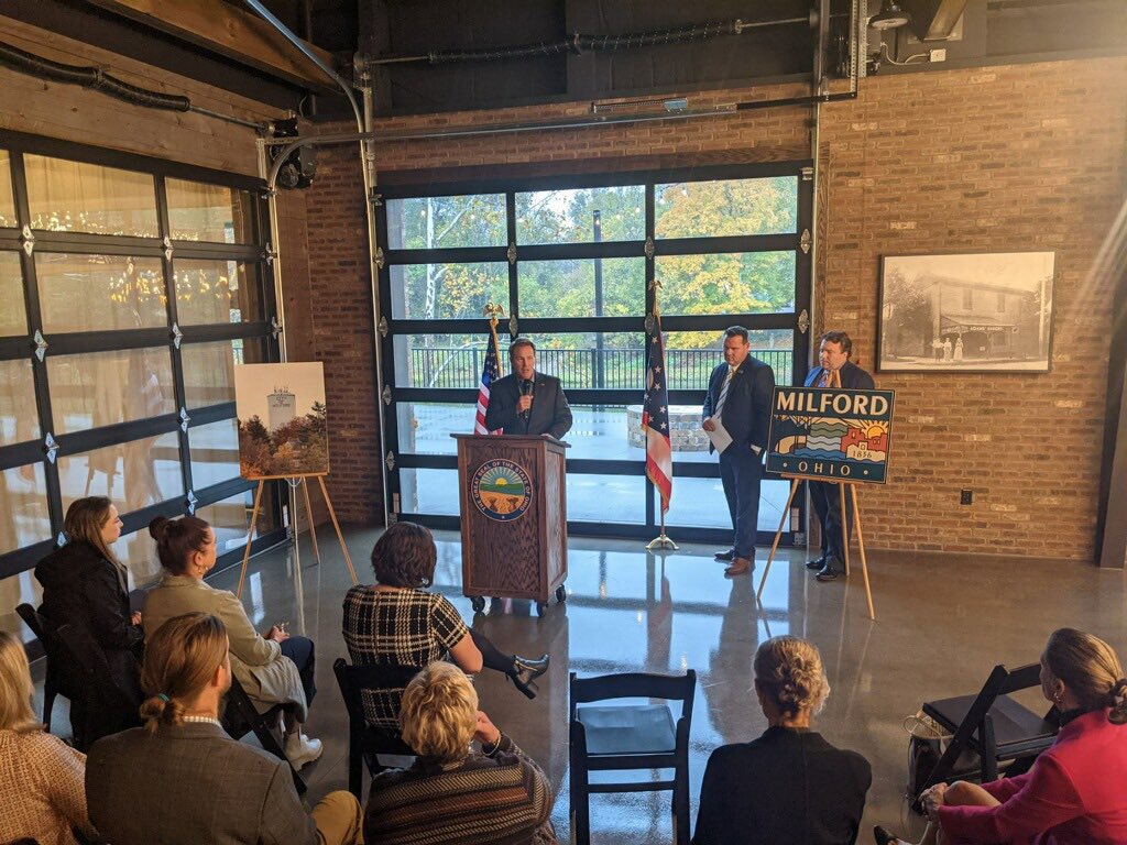 SenJonHusted's tweet image. Lt. Governor @JonHusted stopped in Milford today to announce an #OhioBUILDS project totaling $3 million. 

The grant money will fund the construction of a new water tower to serve as the primary storage facility for the Milford water system.