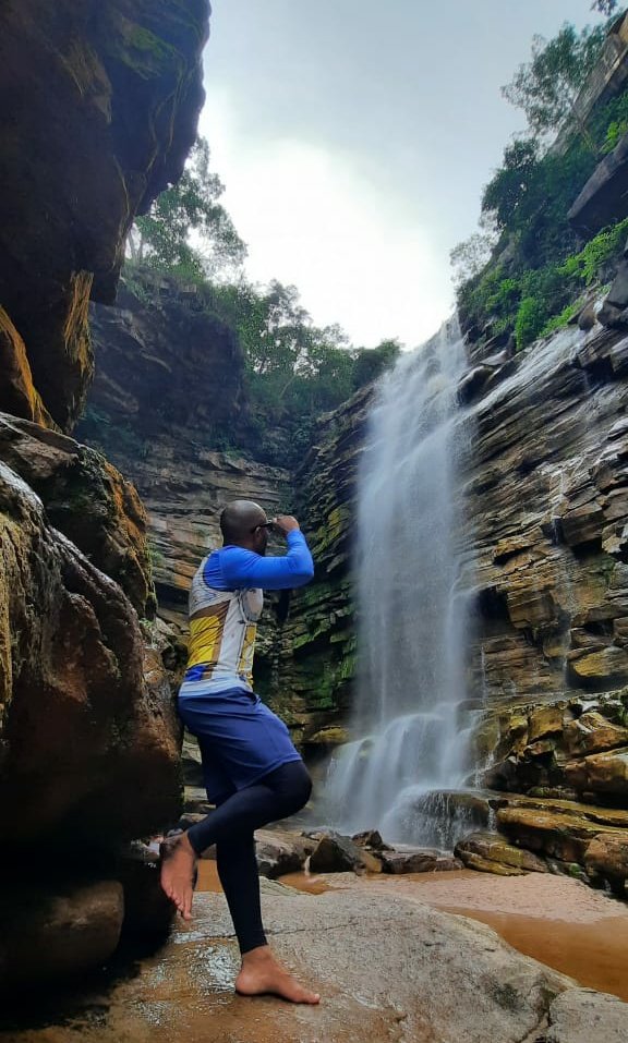 EdnilSuzart's tweet photo. "Eu vou para a natureza para ser acalmado e curado, e para colocar meus pensamentos em ordem."

#cachoeiradomosquito #chapadadiamantima #natureza #paisagem #vivalavida
#relaxar #pensador https://t.co/rB2MH8v19z