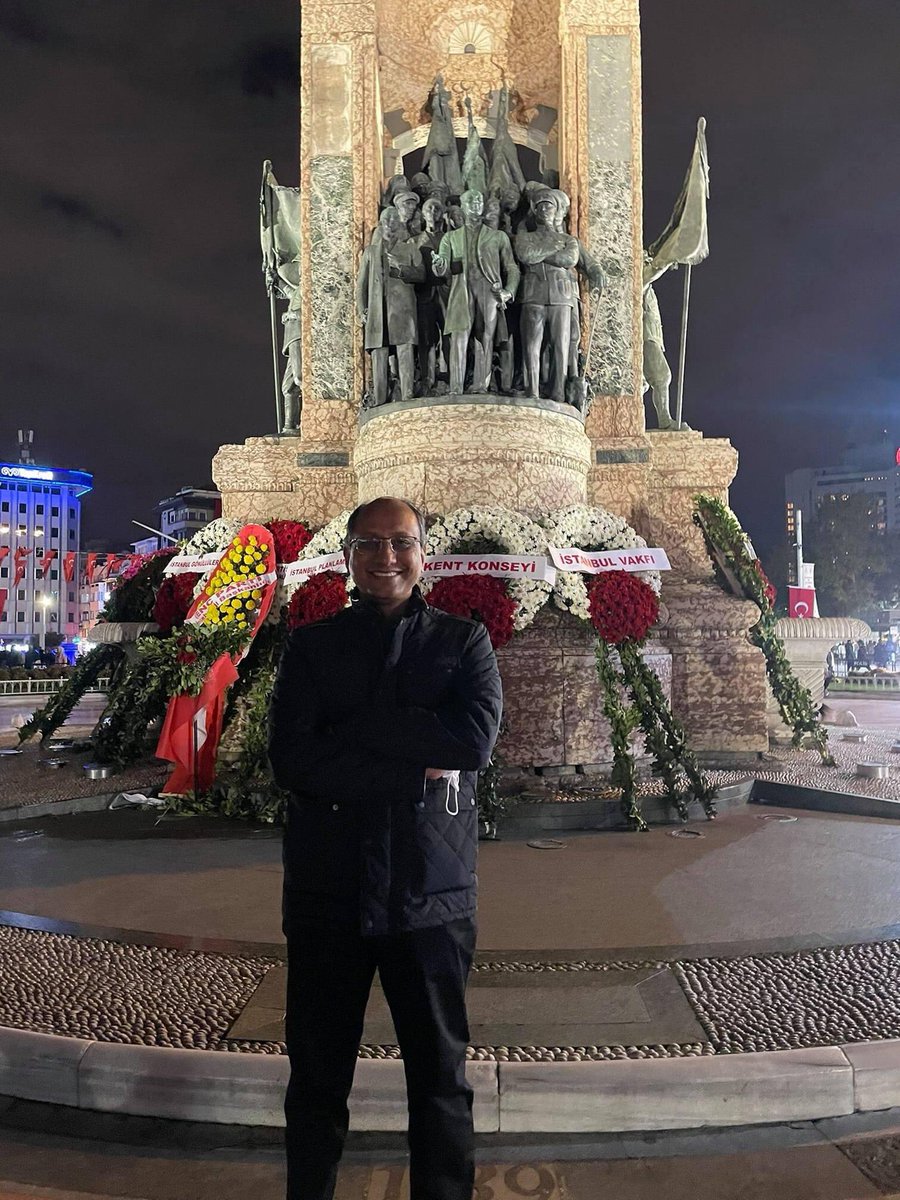 Happy Independence Day to whole Turkish Nation 🇹🇷🇹🇷🇹🇷 Celebrating the Turkish National Day at Taksim Square, Istanbul
Pak Turk Friendship Zindabad🇵🇰🇹🇷

 #HappyNationalDay 🇹🇷 @SaeedGhani1