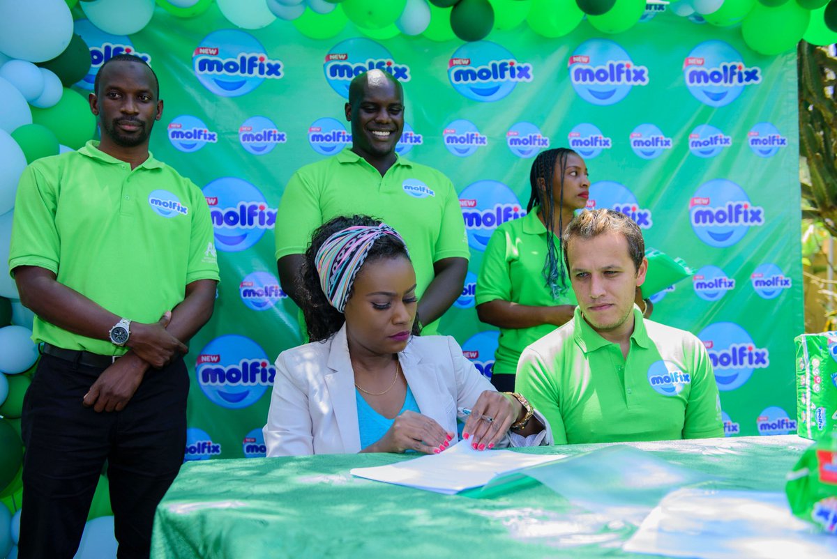JKanyomozi's tweet photo. Hey mamas, I have some great news for you.. Will be sharing 😊💚 #MolfixMamas #MolfixUganda https://t.co/Lgha2TRtjg