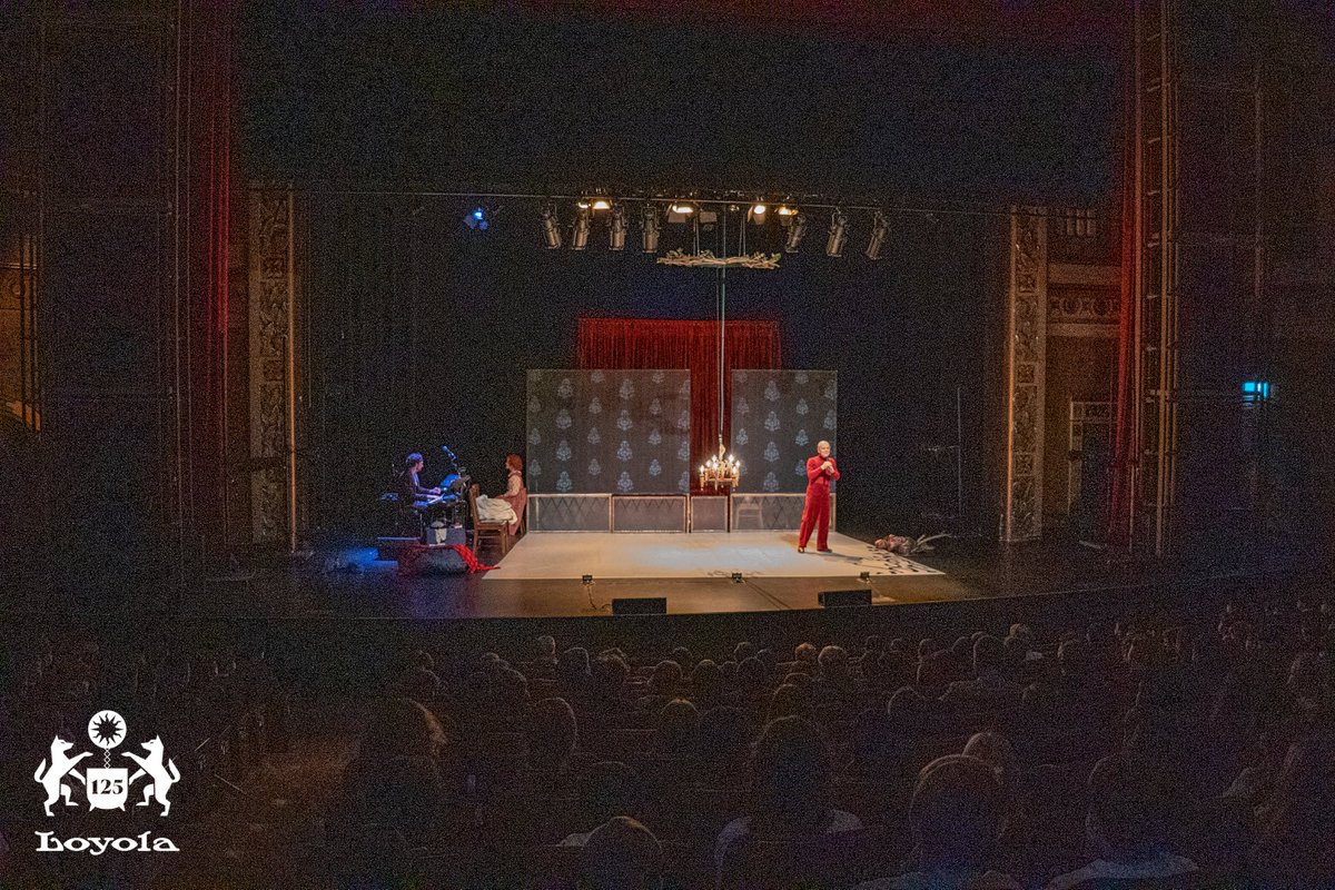 Loyola High School (@loyolamontreal) on Twitter photo Aujourd'hui, les classes de français enrichi de 1re, 2e et 3e secondaire se sont rendues au <a href="/theatreoutremon/">Théâtre Outremont</a> pour assister au spectacle Je suis William : une pièce sur les inégalités entre les filles et les garçons à l’époque du grand Shakespeare. Aujourd'hui, les classes de français enrichi de 1re, 2e et 3e secondaire se sont rendues au <a href="/theatreoutremon/">Théâtre Outremont</a> pour assister au spectacle Je suis William : une pièce sur les inégalités entre les filles et les garçons à l’époque du grand Shakespeare.