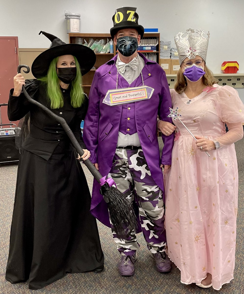 WhiteheadWhales's tweet photo. #JWES was filled with a wonderful bunch of characters today from the Wizard of Oz #costumeday https://t.co/Qv6dszpIR3