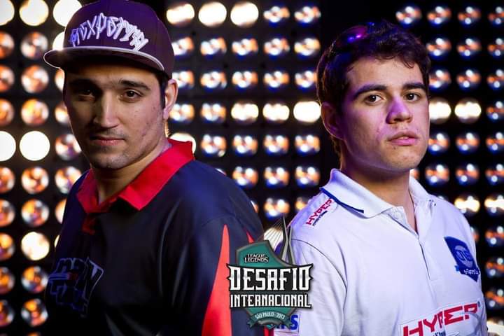 Thyago_Castiel's tweet photo. Tudo pronto para a grande final! paiN x CNB na decisão do Desafio Internacional!
Acompanhem as partidas ao vivo: https://t.co/vuRbUwt6Pd
#DesafioLoL #BGS2013 https://t.co/k4AGUE43Um