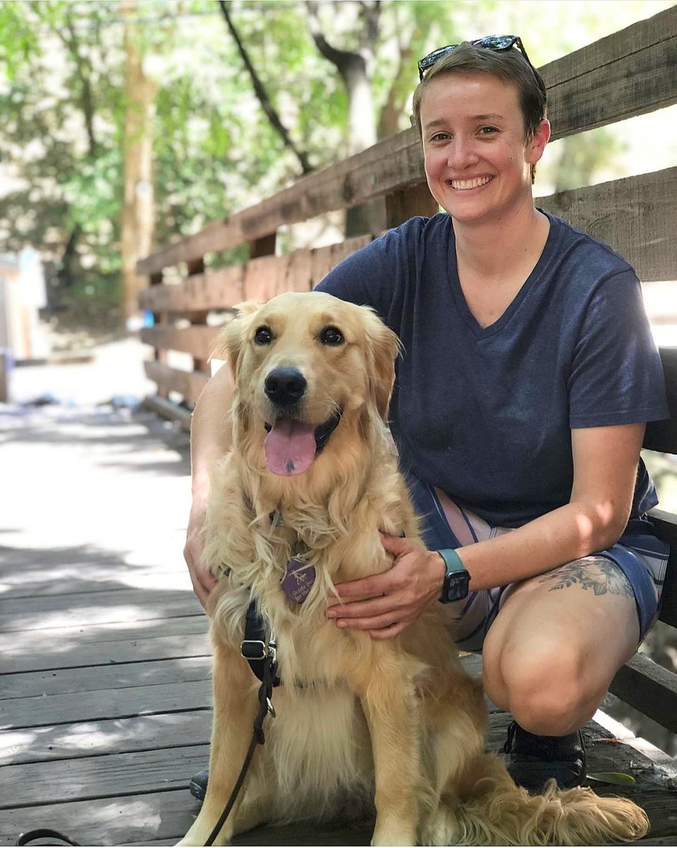 DogLikeMe's tweet photo. Meet Kerith, the #therapydog that visits the #firefighters fighting the California fires in the link below!  #DogsofTwittter #dogecoin #dogs 

https://t.co/ycEDICr1hD https://t.co/EK3IcJQgHx