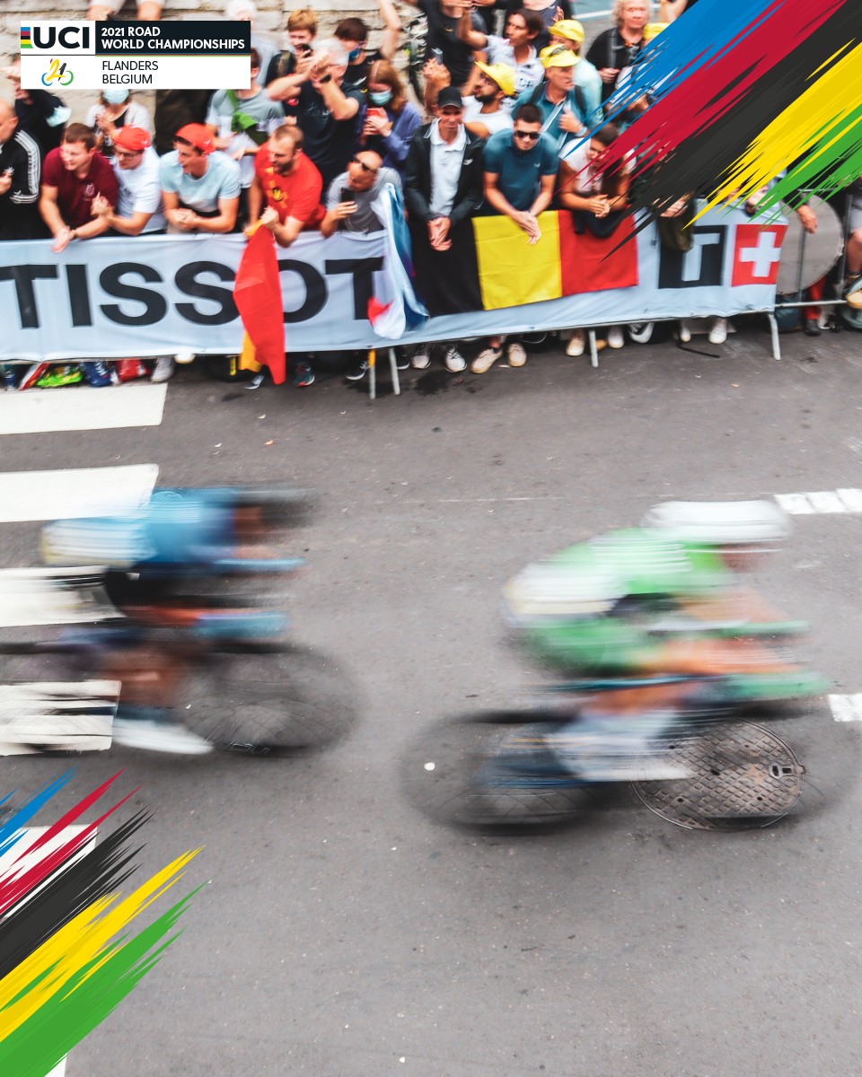 🌈 #ThrowbackThursday to the days the riders went faster than their shadow on our #Flanders2021 roads. 💨⚡