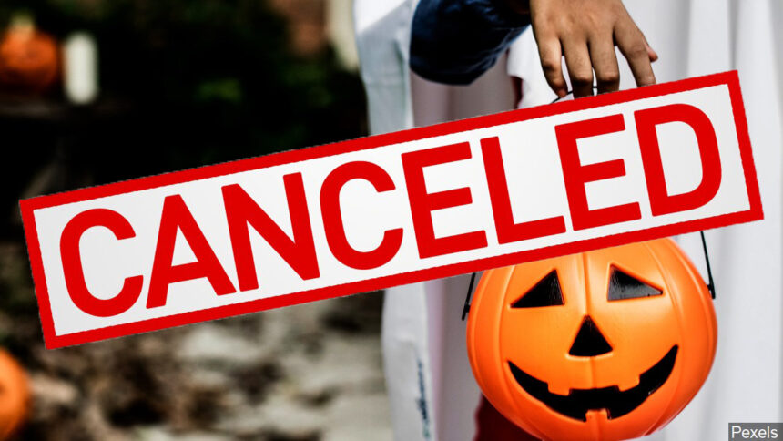 SJSDGATE's tweet image. Trunk or treat has been cancelled for the evening! The weather has won. 😭😭😭😭