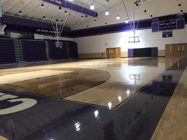 ChiefsBball24's tweet photo. "Twas the Night Before" https://t.co/tyIyc4mYl3