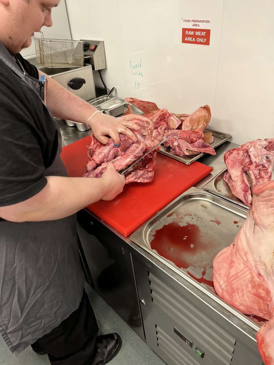 This is our boy Ciaran, he was a great kp doing college, he saw the absolute drivel and wastes we were getting for the Commis job ie no shows and no interest and asked if he could apply, 1 month in he’s doing this! And running the snack section! #hero #pushon #training