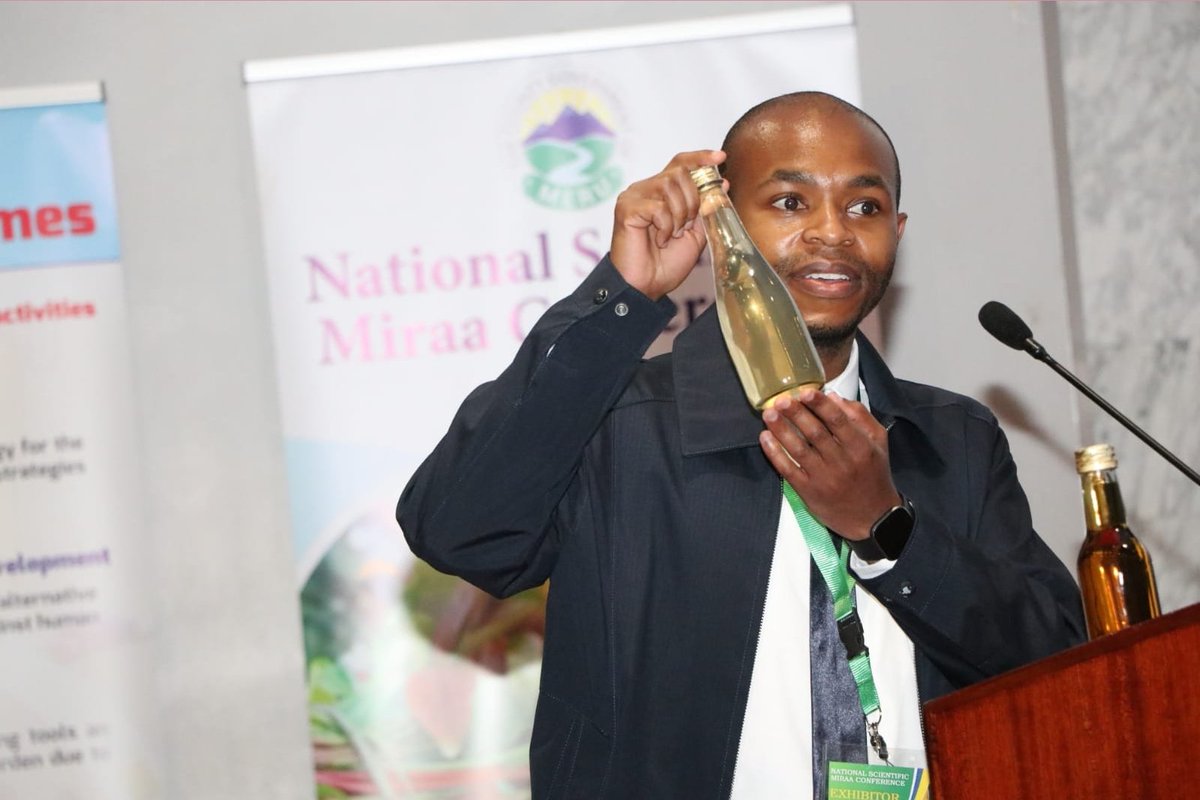 MrGideonKimathi's tweet photo. We seek to ensure we have a research-based evidence even as we seek International market of the Miraa crop.

Already the sector brings $ 250M into Kenya, and has a potential of over $ 400M if we support value addition endeavors. https://t.co/VvMutMJSSE