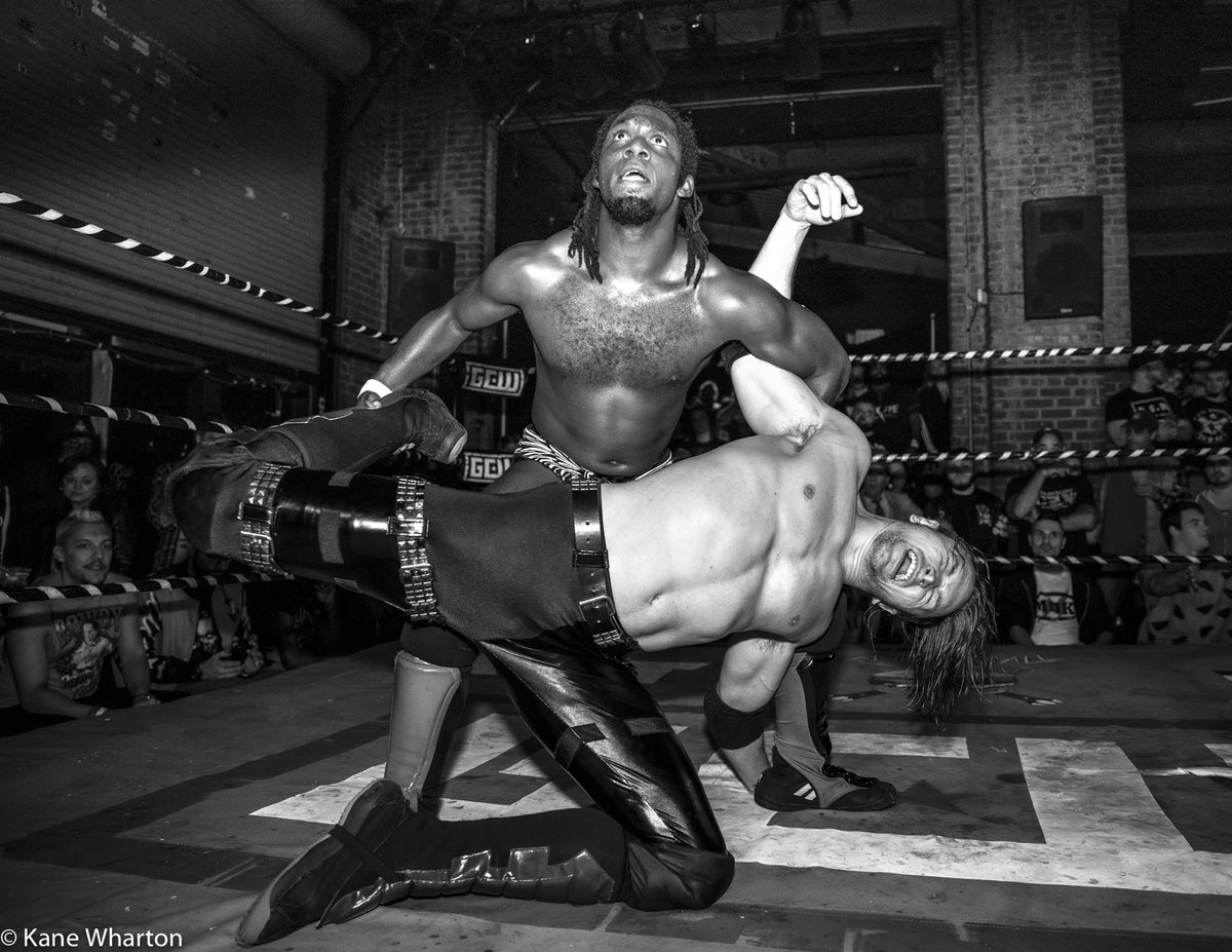 Kane_B13's tweet photo. Here's some more #TBT pics from 2 years ago today, the #Halloween-themed #GCWFrightFest at the Voltage Lounge in Philadelphia. @GottaGetSwann vs @AlexZayneSauce , who dived off the balcony! #GCW https://t.co/FOwurHRnOf
