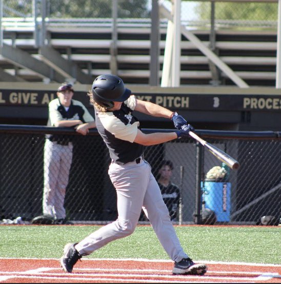 noliver024's tweet photo. I am blessed to announce I have committed to Highland Community College to continue my athletic and academic career. I would like to thank my friends, family, and coaches. 
Go Scotties!🔵🟡
@Scottie_Bsbl @LandonHay28 @bhstigerbasebal @AREXPRESSNATION https://t.co/4ou4lxyLyQ