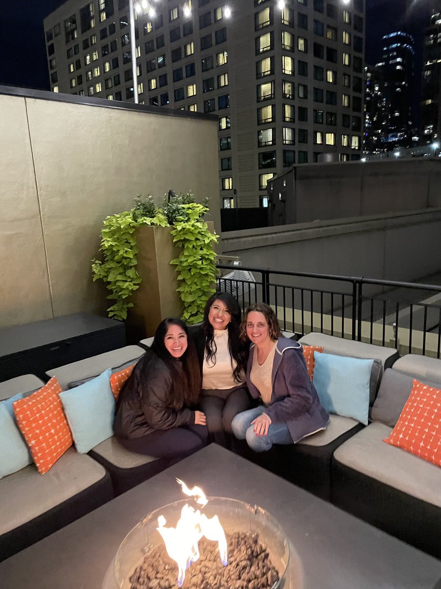 DeRios0's tweet photo. After a day of listening to wonderful speakers. Now time for our 🧠 to relax #NCS2021 @neurocritical @colleen_barthol https://t.co/PlO6rnDyfe