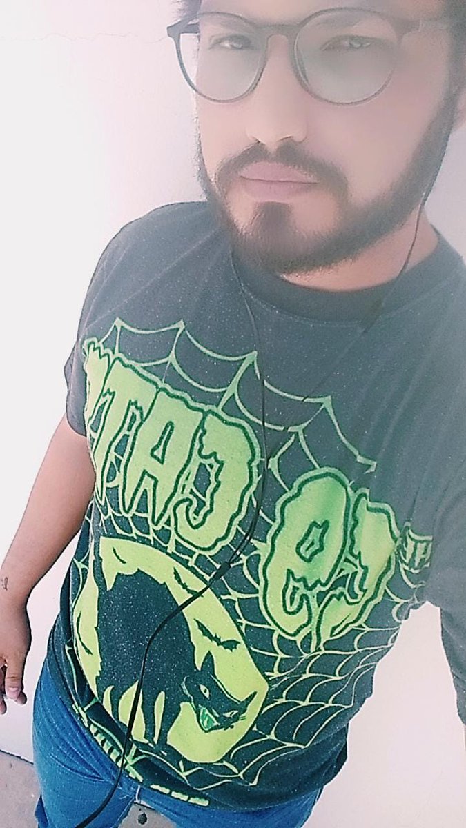 Vai ter camiseta do The 69 Cats no Twitter também!
<a href="/69eyesofficial/">The 69 Eyes Official</a>
<a href="/jussi69official/">jussi69official</a>
<a href="/dannybharvey/">Danny B. Harvey</a>
<a href="/69catsofficial/">The 69 Cats</a>