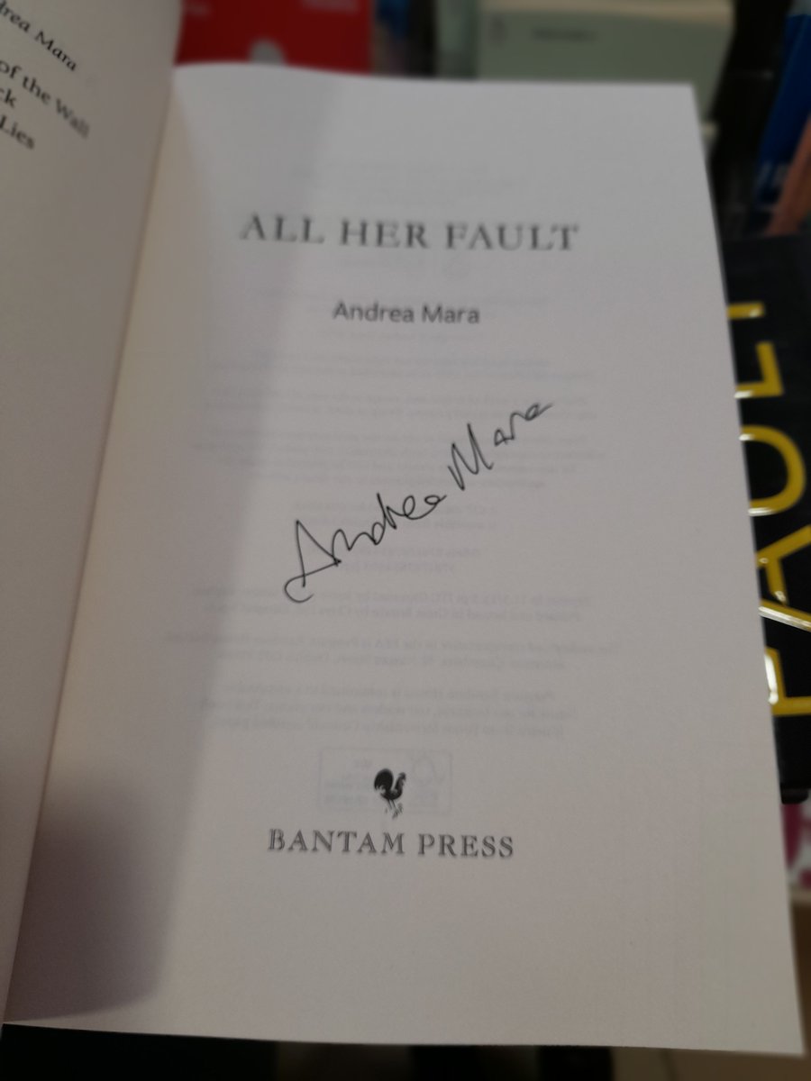 ravenbooks's tweet photo. It's been a crime-y afternoon! Customers looking over @AndreaMaraBooks's shoulder as she signs (yes, they all bought copies) https://t.co/iQxuJ2JDKr