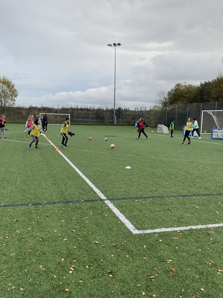 #ActiveGirls has started 🤩🤩S2 girls involved with rugby, football and fitness 💪🏼 linked up with #activestirling