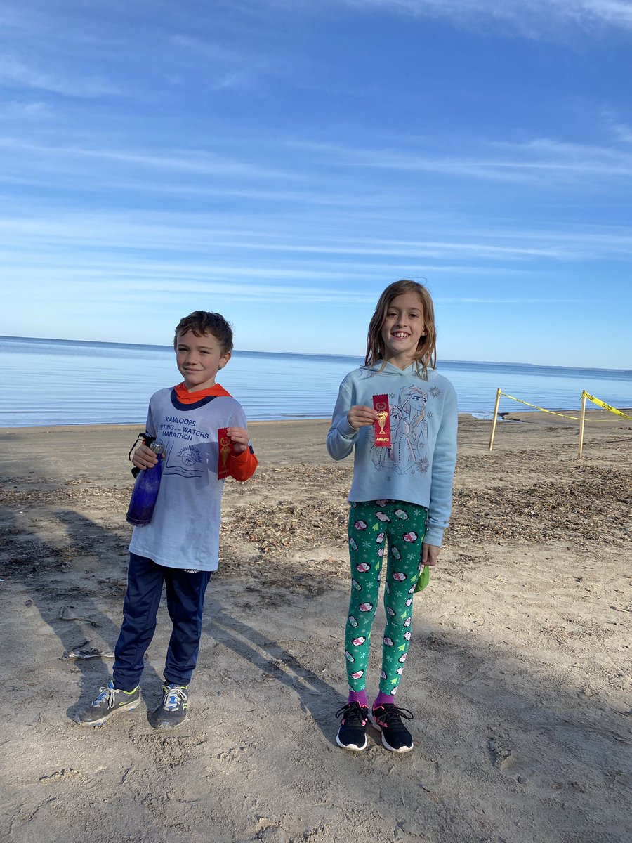 It’s a beautiful day for the Worsley Cross-Country Beach Run! <a href="/SCDSB_Schools/">Simcoe County District School Board</a>