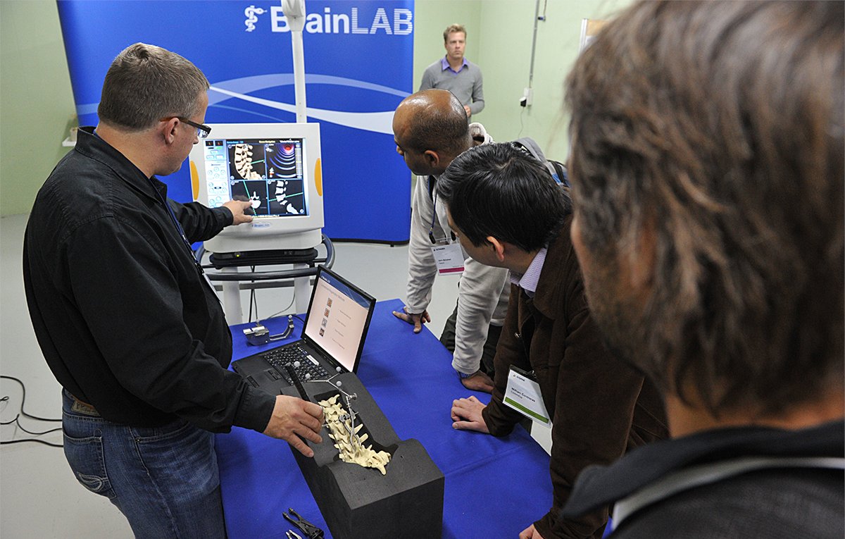 AOFoundation's tweet photo. In 2007, the AO Technical Commission Trauma approved the first three navigation modules successfully developed by the expert group for computer-assisted surgery in collaboration with the German-based company BrainLAB. 

#AOTC60years #AOhistory #tbt

➡️https://t.co/x3HFcquhrW https://t.co/u7CPeaIAh2