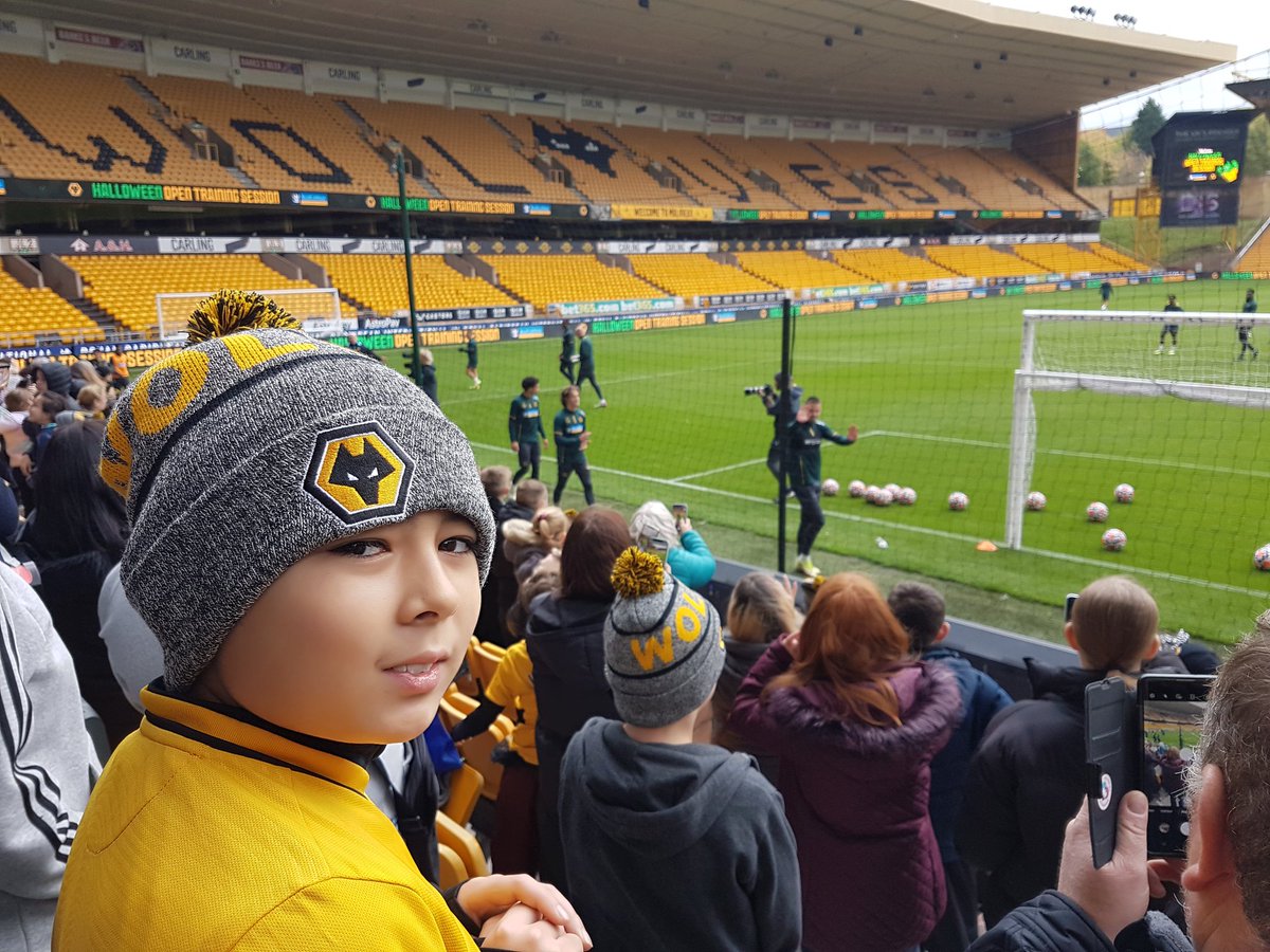 Thewoodstockone's tweet photo. @Young_Wolves We loved it! #WolvesOTS https://t.co/i4Zb327M3e