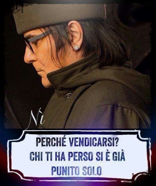 Pensaci…
“Tu spettatore vuoi davvero, 
Che io viva il sogno che,
Non osi vivere 
te…”
#Buonaserata 🥂