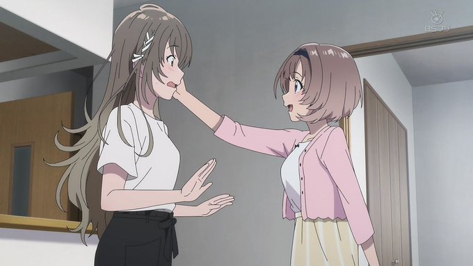 朱里ちゃん私服だとやはり大きいおっぱいが生えてるのがはっきりしますねというかインナーノースリーブなのが良いですね知夢ちゃんは旦那さんに上乗りしてこんな大きさの大きい全裸おっぱいを生で押し付けて全裸子作りしてたと思うとあまりにも大変すぎる…#白い砂のアクアトープ 