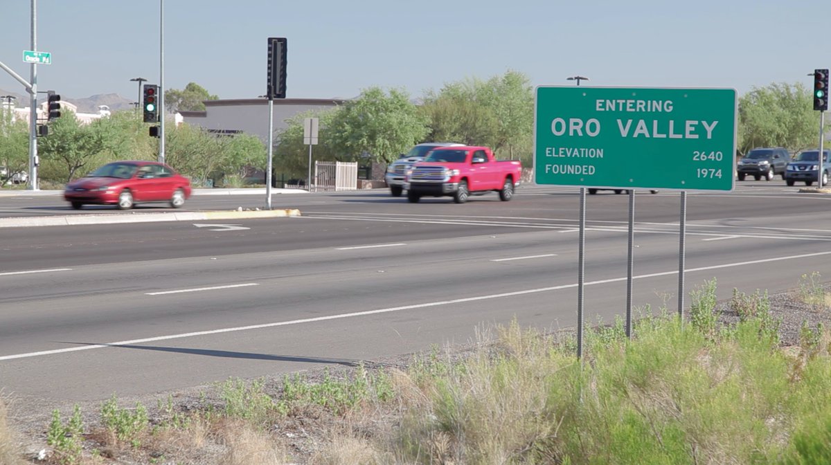 AZ360show's tweet photo. Arizona 360 returns next week with a story on economic development in Oro Valley.
According to @OroValleyAZGov, new businesses are up 12 percent this year, when compared to 2020. Tune in next Friday Nov. 5 on @azpublicmedia for more.
#OroValley #AZPM #businessnews https://t.co/YwV2gShT1D