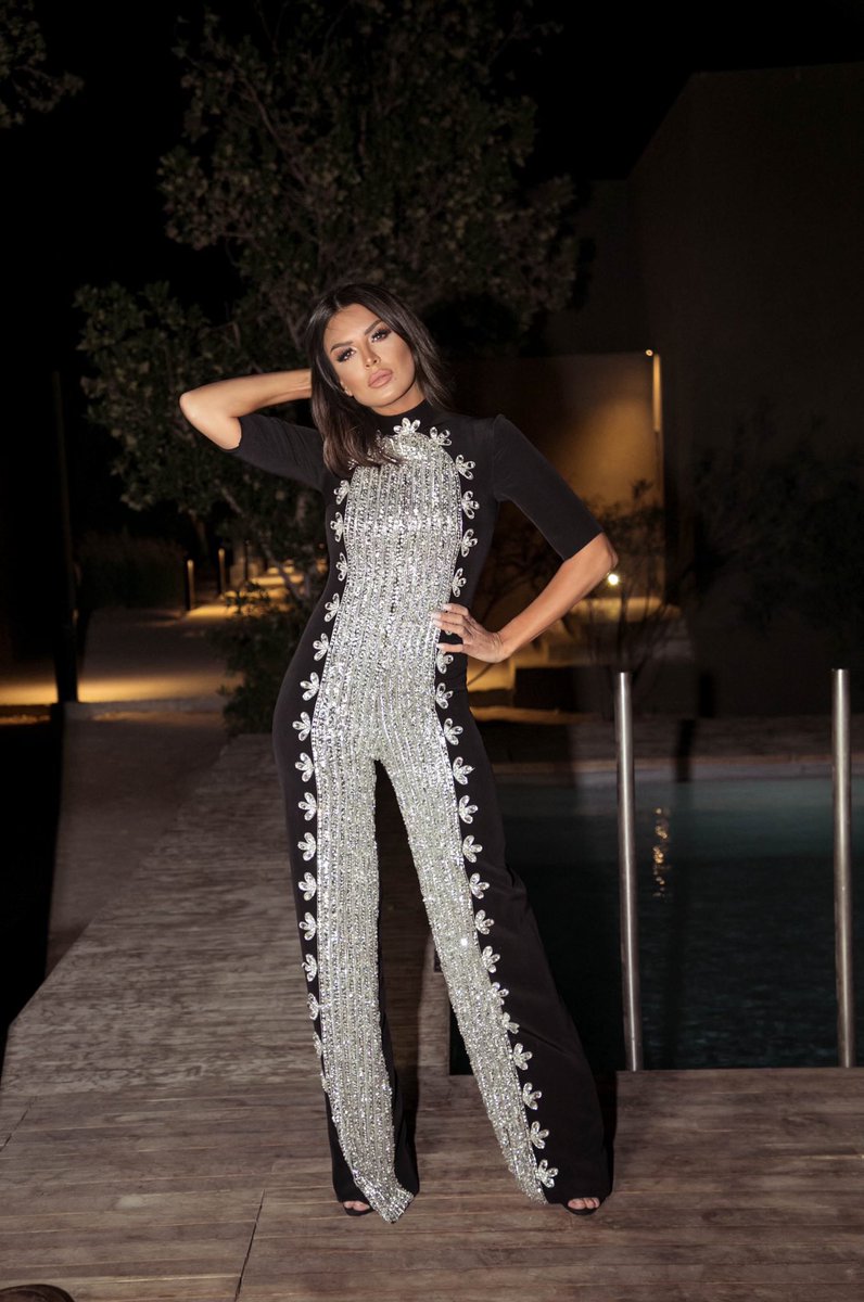 amelbouchoucha's tweet photo. #AmelBouchoucha 🖤🤍 https://t.co/2wSKPD3r7w
