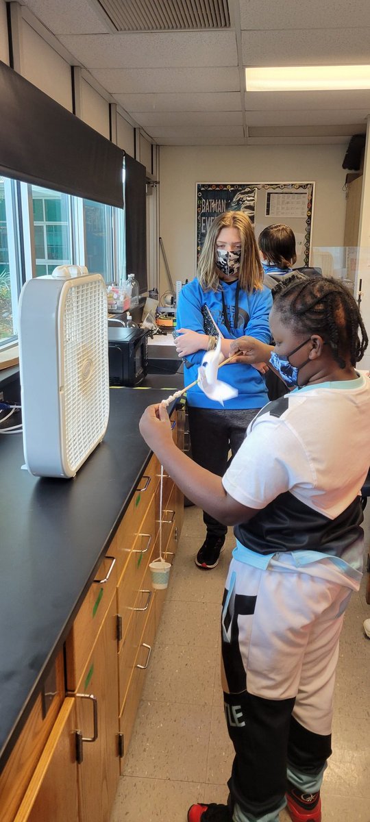 SCIENCEwithKedz's tweet photo. 7th grade scientists testing windmill models as they explore energy transformations and alternative energy sources. @PageSciDept  #wearelamphere https://t.co/hQbnQ4CN3w