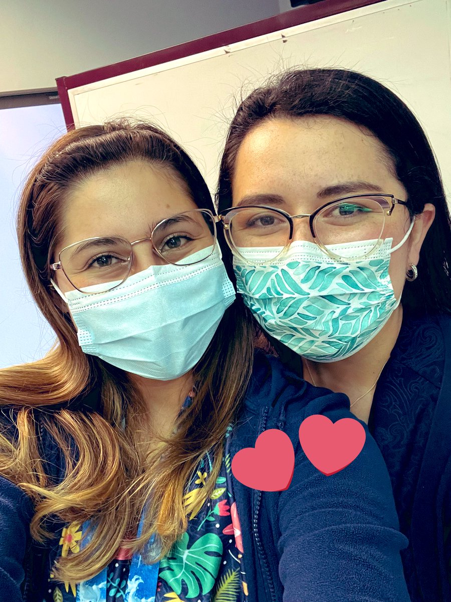 AdonesAguirre's tweet photo. Con la mejor coordinadora de @RNAO @rnaohcvb @Claudia62652019 Gracias y a las master también!! https://t.co/YvHSAs04zl