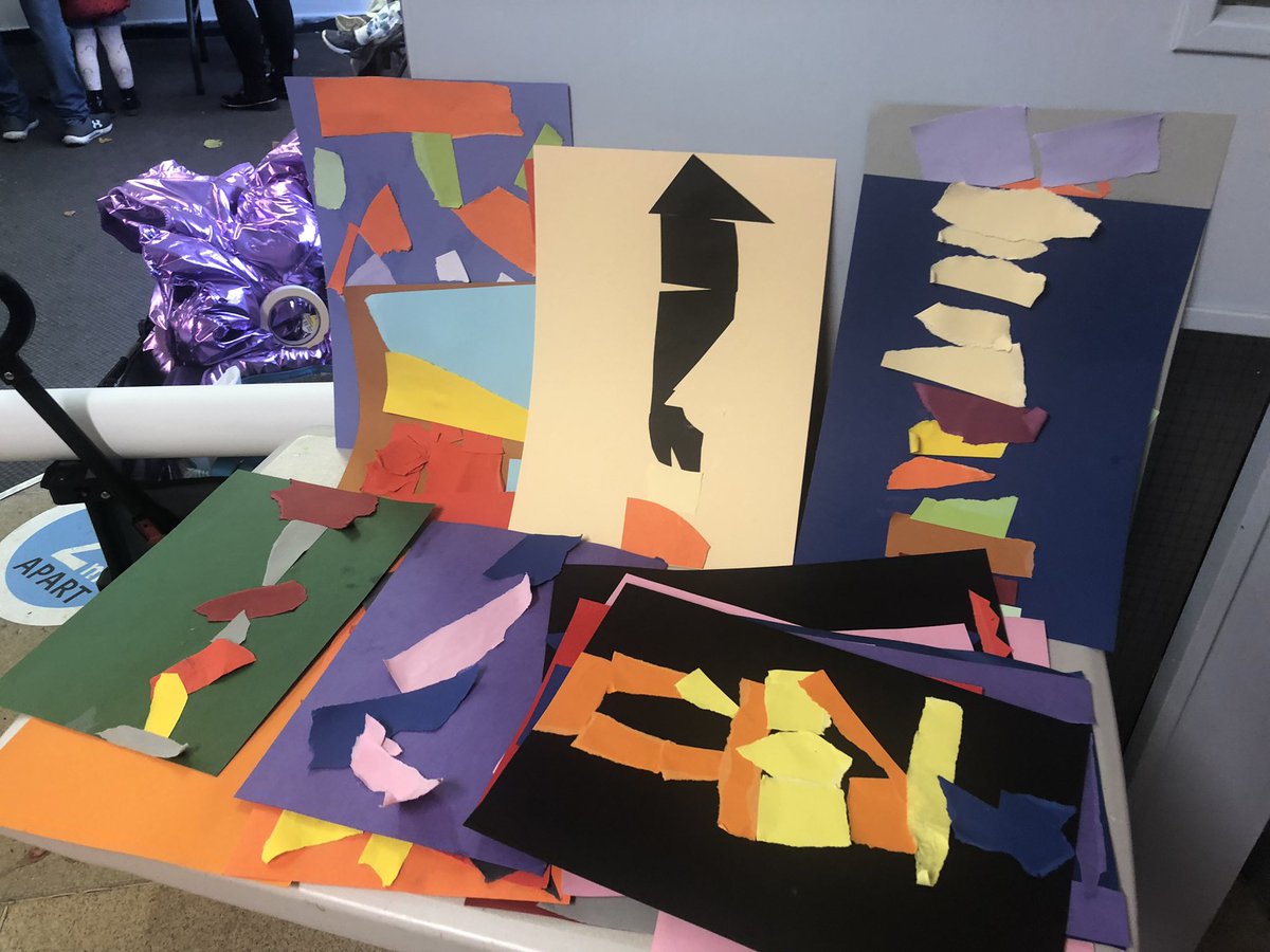 pac_cic's tweet photo. Cedar park this afternoon with @smallshawhurst Documenting the creative journey of some very creative young people designing a mural with the amazingly cool @Venessascott_uk #halfterm #creativearts #youngpeople #community #fun #wellbeing #cedarpark #hurstcross #tameside https://t.co/mN4wAumit0